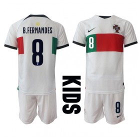 Baby Fußballbekleidung Portugal Bruno Fernandes #8 Auswärtstrikot WM 2022 Kurzarm (+ kurze hosen)